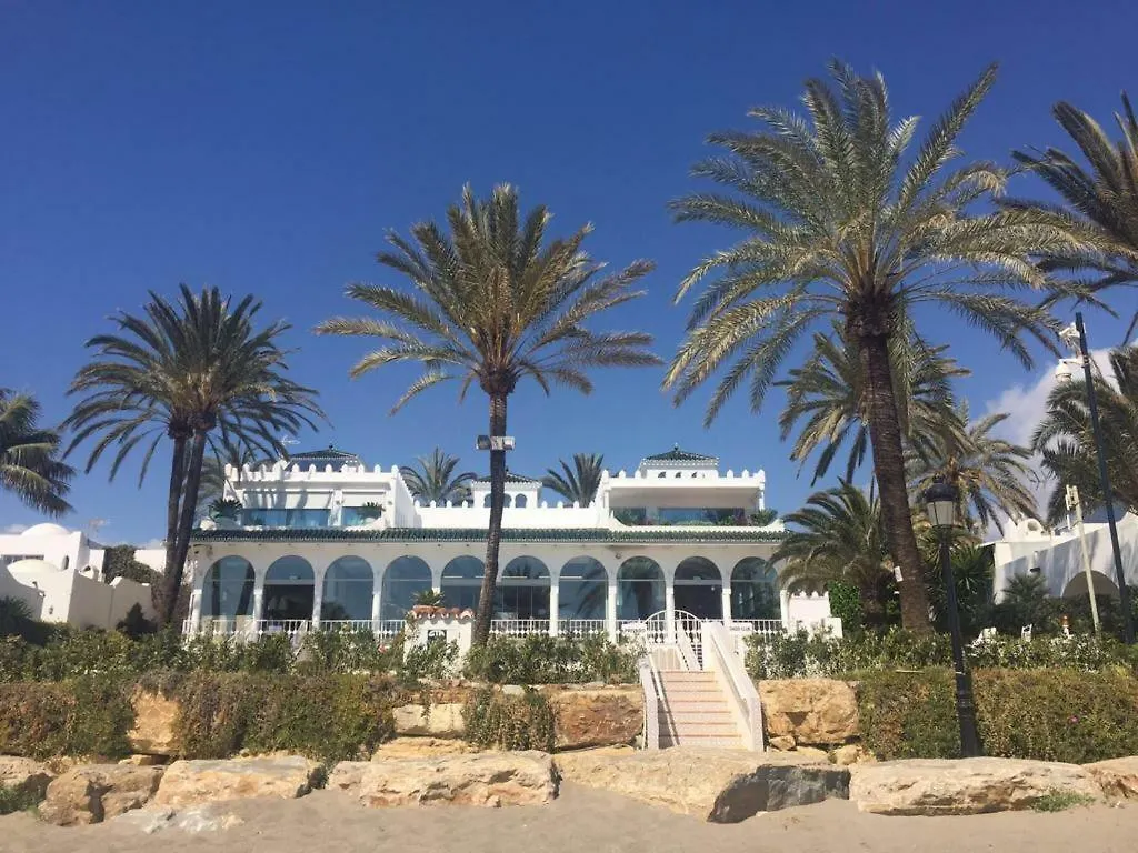 Oasis Club Beach Villa Marbella