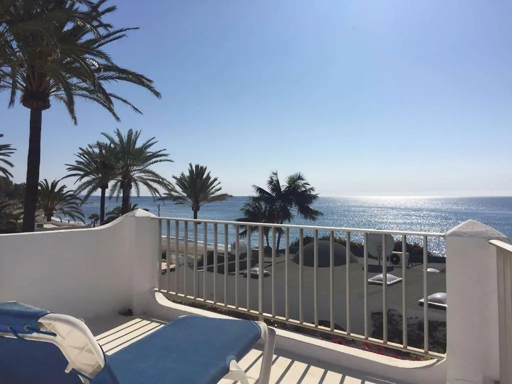 Oasis Club Beach Villa Marbella