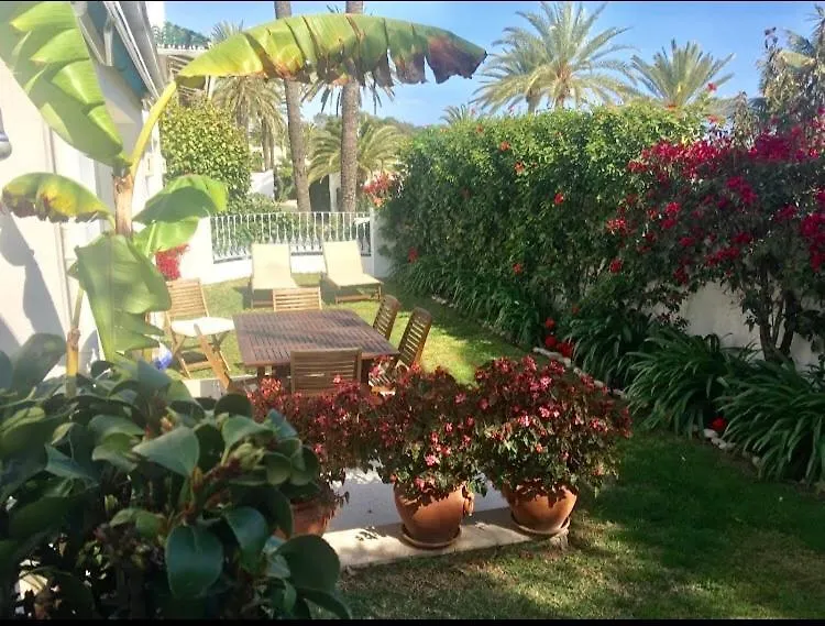 Oasis Club Beach Villa Marbella